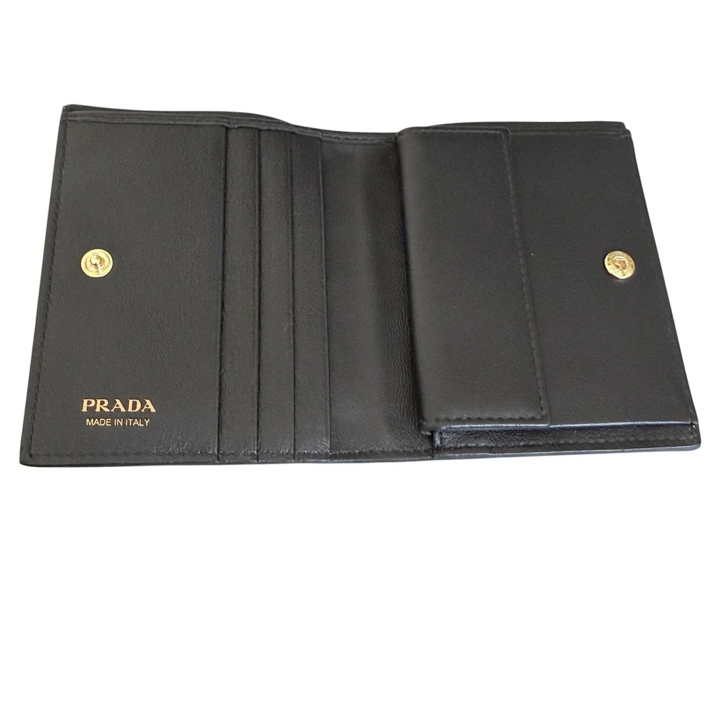 → Prada Black‎ Soft Grain Leather Bifold Wallet 1MV204 Gold Logo Italy New Auth